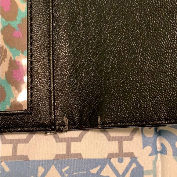 Black leather wallet - Picture 8 of 9